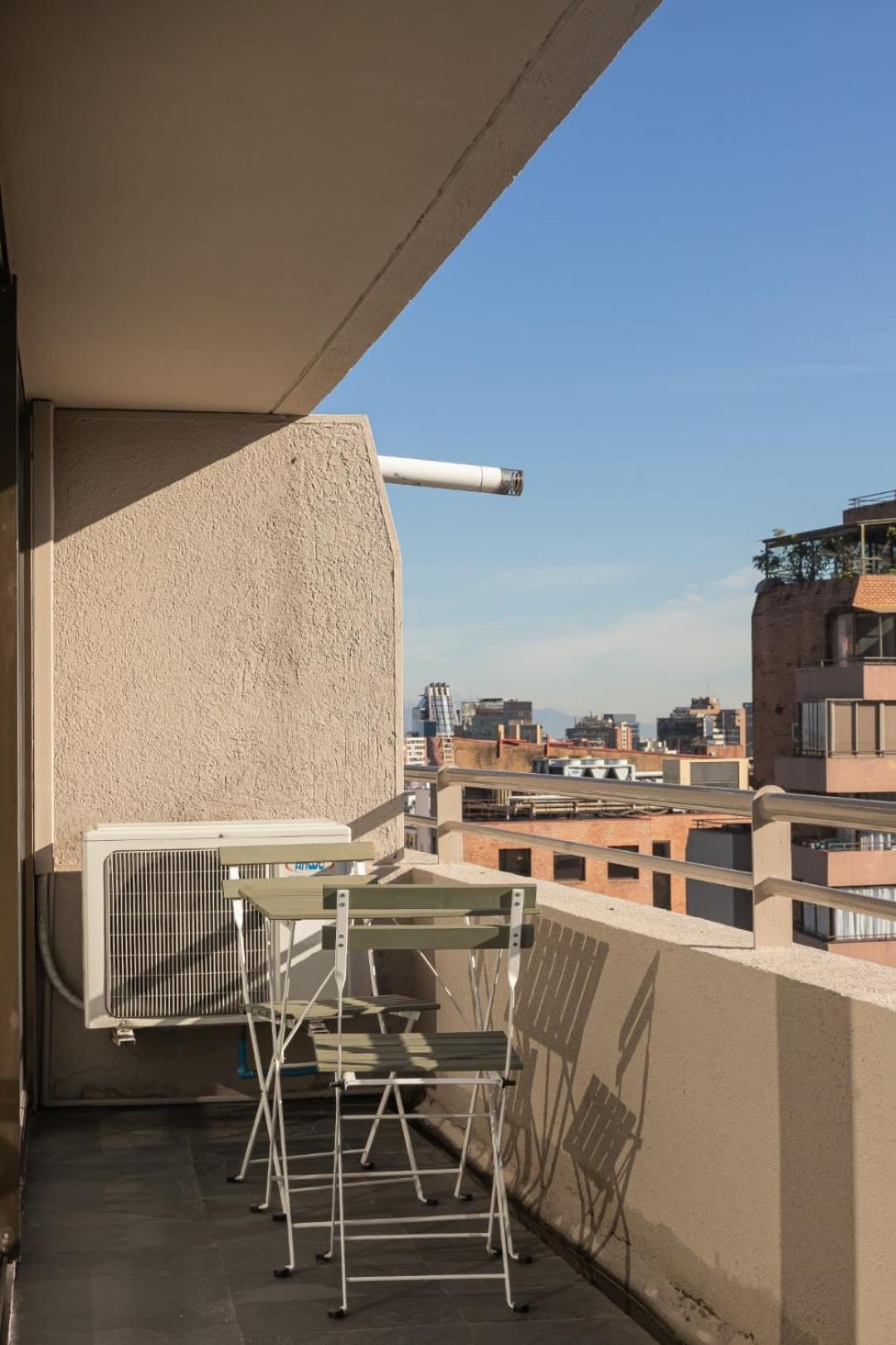 Modern And With View Of The Costanera Center *